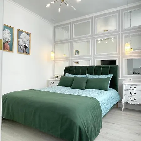 Luxury Emerald Apartments Irpin Exterior photo