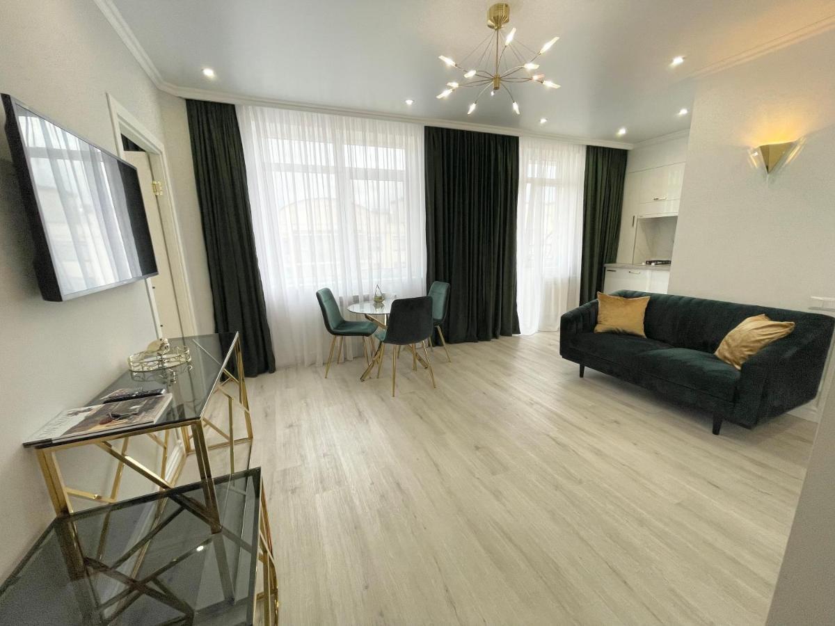 Luxury Emerald * إربين