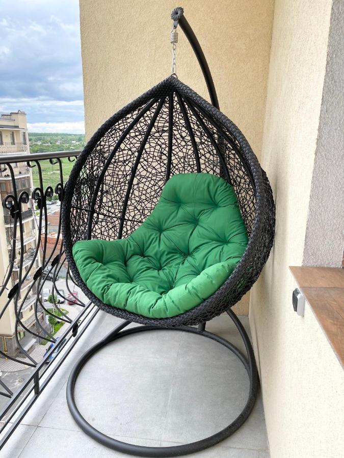 Luxury Emerald